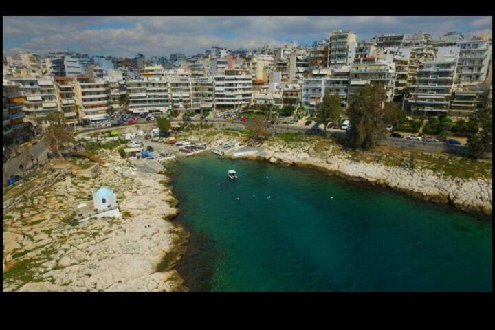 Φωτεινό Διαμέρισμα Πειραιας Daire Pire Dış mekan fotoğraf